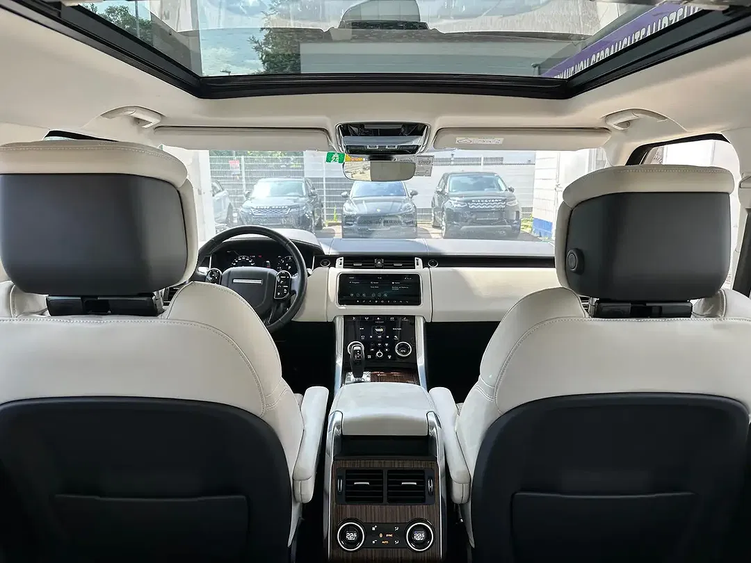 Land Rover Range Rover Sport HSE - Thumbnail 10