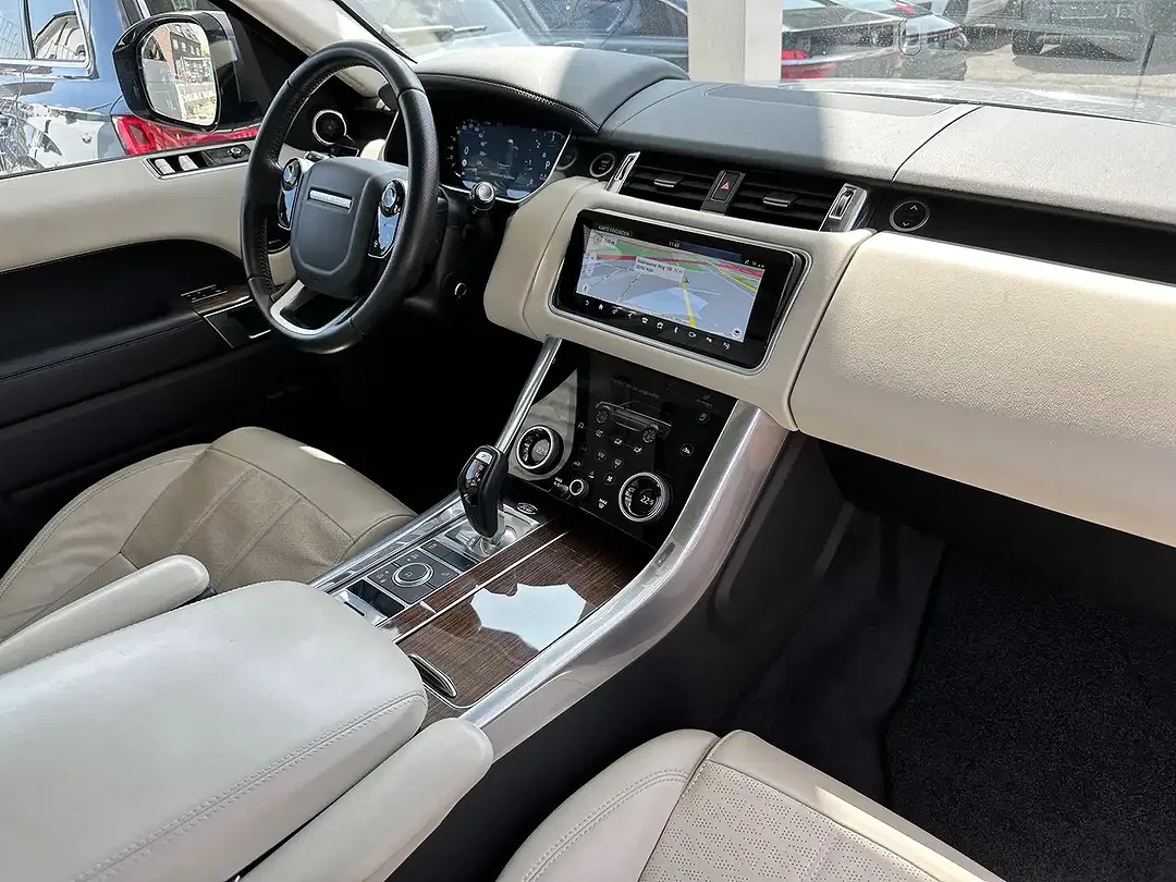 Land Rover Range Rover Sport HSE - Thumbnail 12