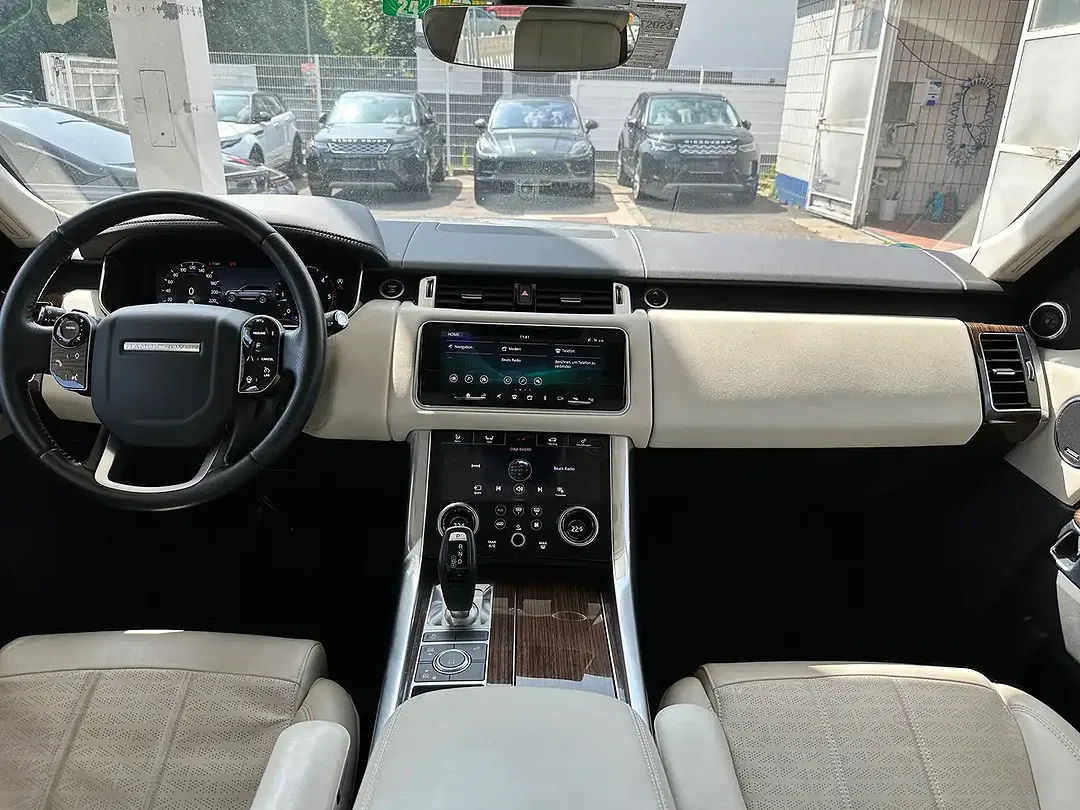 Land Rover Range Rover Sport HSE - Thumbnail 7