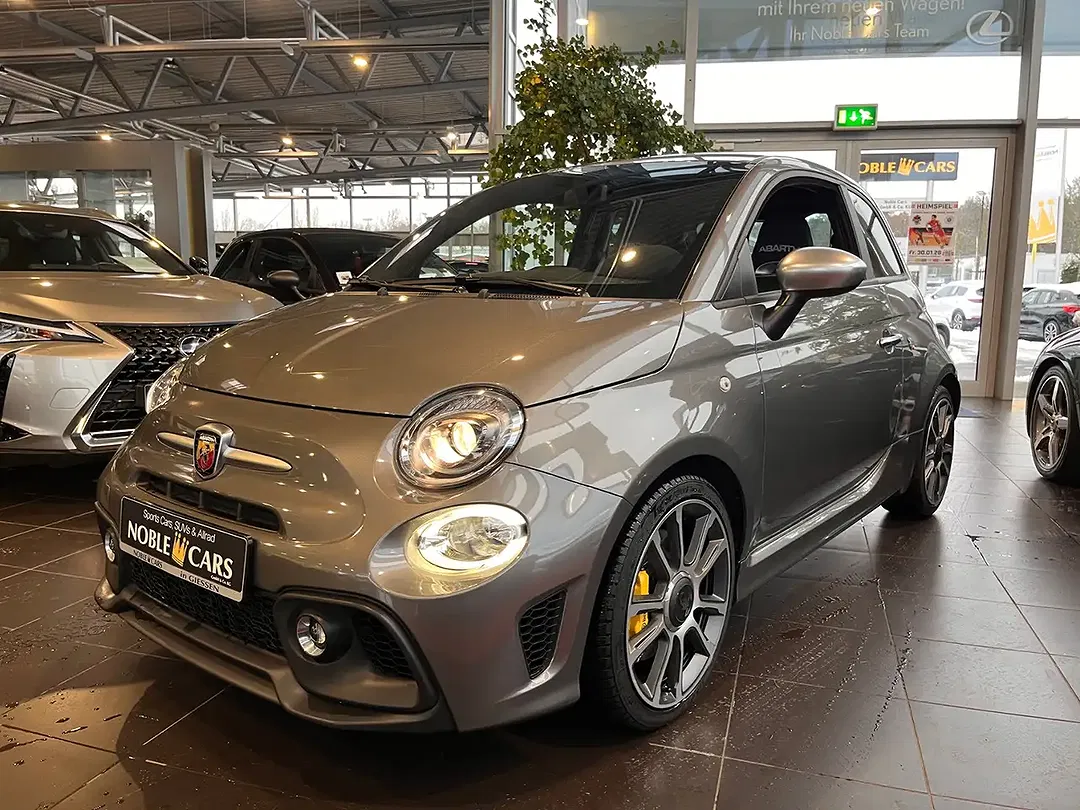 Abarth 695 Turismo - Thumbnail 3