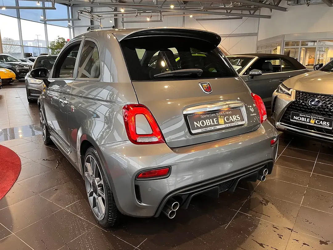Abarth 695 Turismo - Thumbnail 4