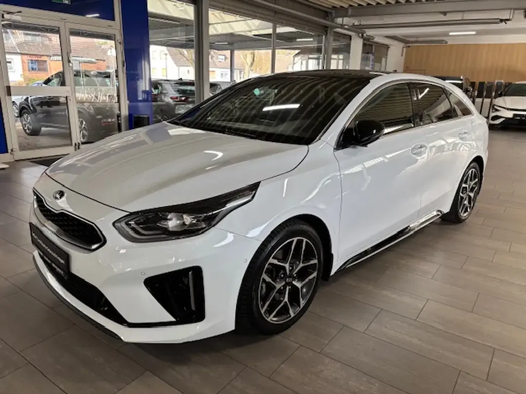 Kia ProCeed / pro_cee'd 1.5 T-GDI GT-Line - foto 1