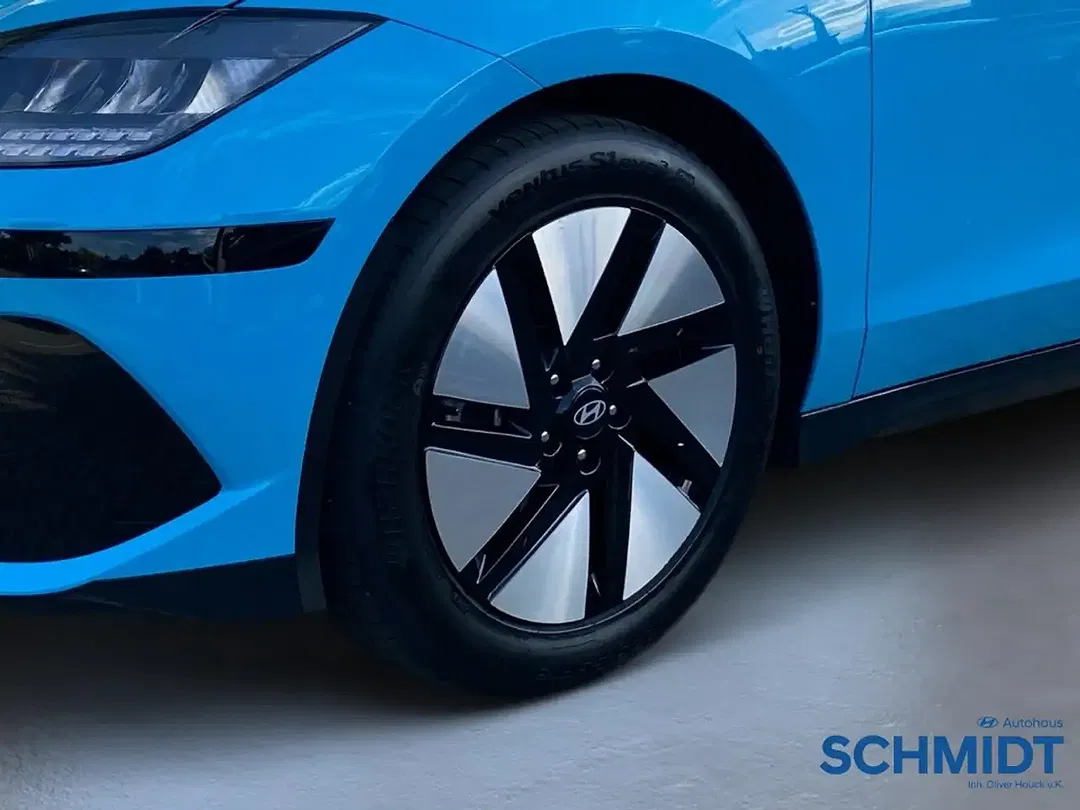 Hyundai IONIQ 6 - Thumbnail 6