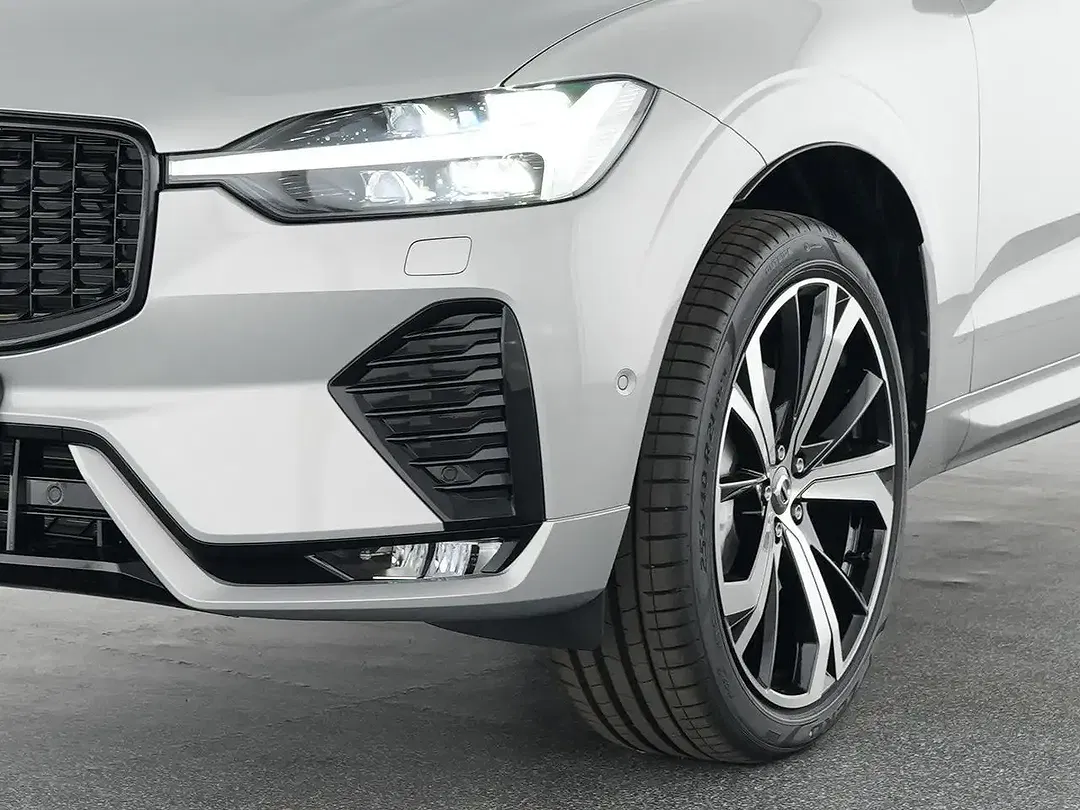 Volvo XC60 B5 AWD Ultra Dark - Thumbnail 10