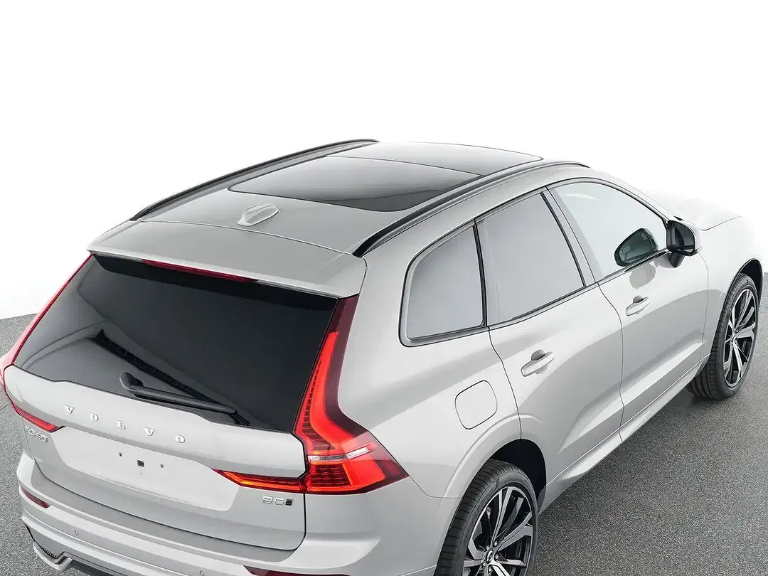 Volvo XC60 B5 AWD Ultra Dark - Thumbnail 9