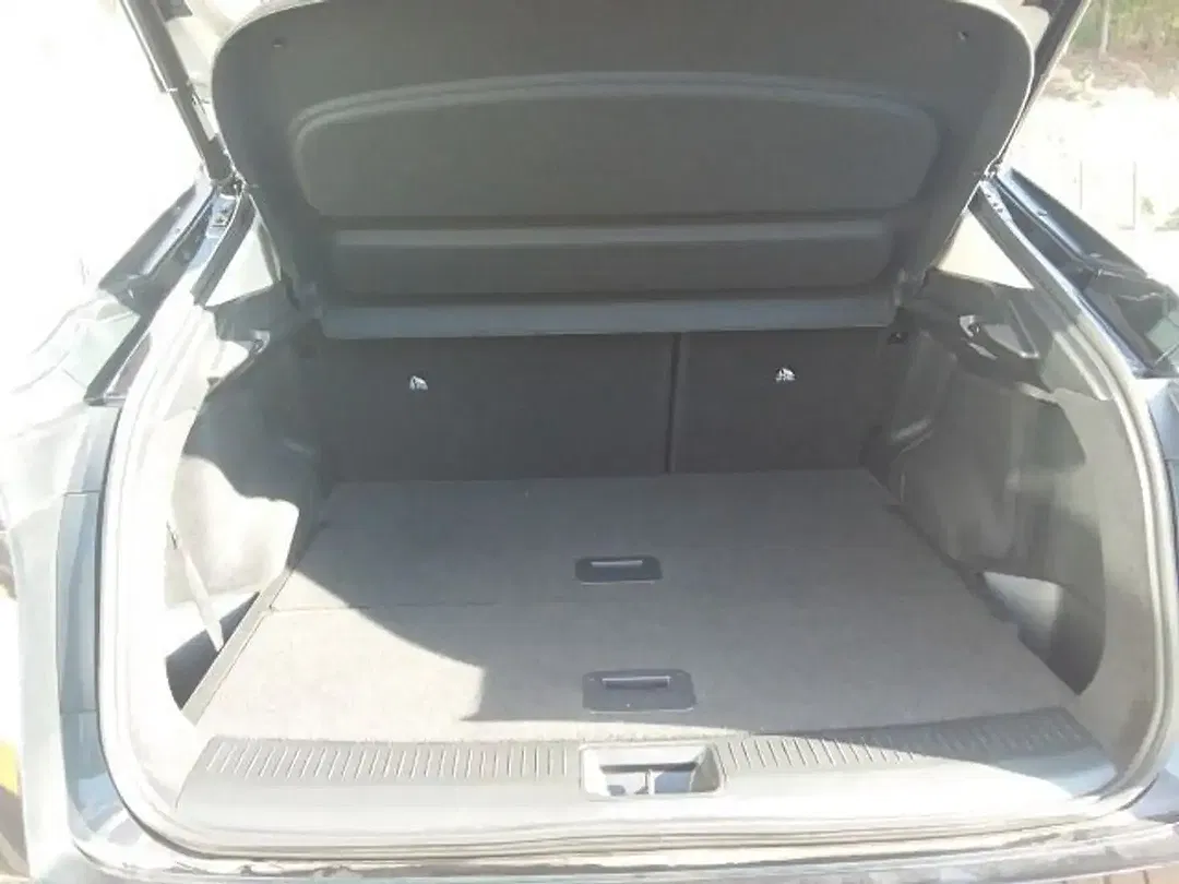 Nissan Ariya - foto 13