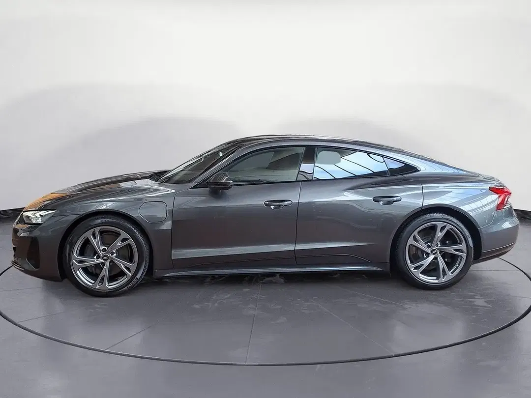 Audi e-tron GT - foto 2