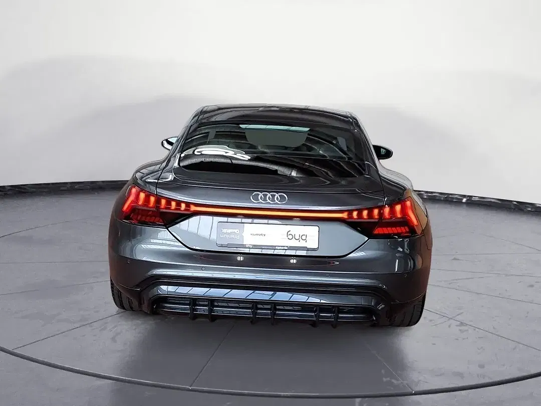 Audi e-tron GT - Thumbnail 4