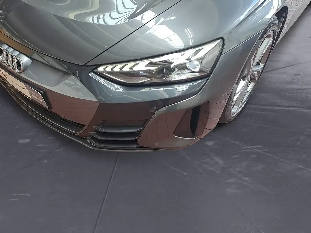 Audi e-tron GT - Thumbnail 8