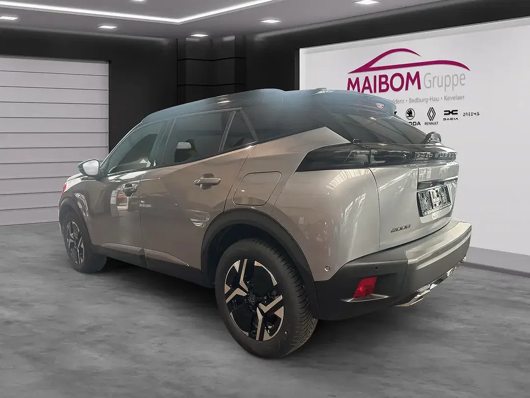 Peugeot 2008 145 Hybrid GT Exclusive - Thumbnail 5