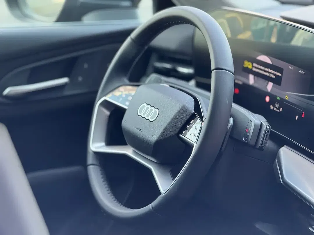 Audi Q3 - Thumbnail 8