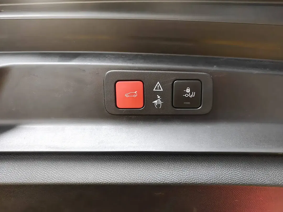 Peugeot 5008 GT - Thumbnail 13