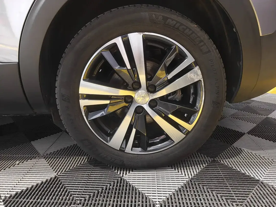 Peugeot 5008 GT - foto 15