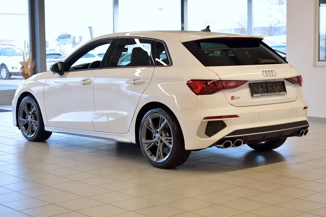 Audi S3 2.0 TFSI quattro Sportback - Thumbnail 5
