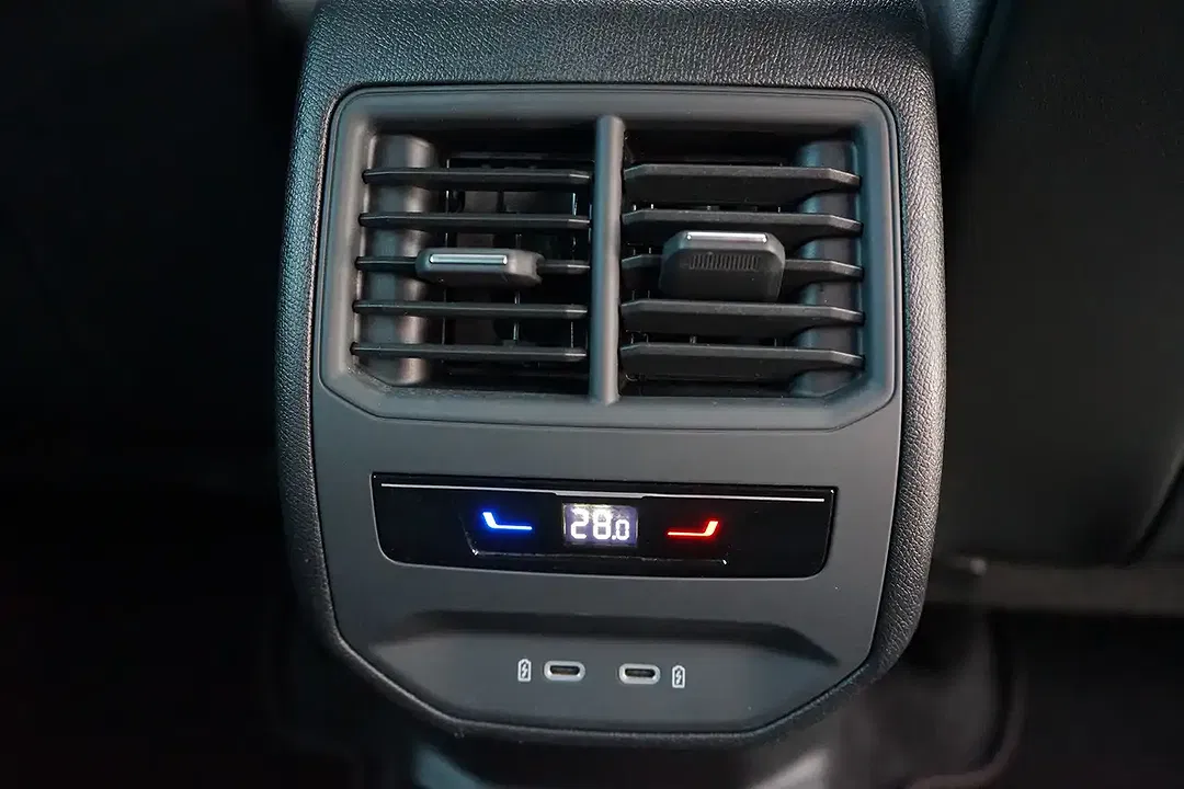 CUPRA Formentor 2.0 TSI DSG 4Drive VZ - Thumbnail 8