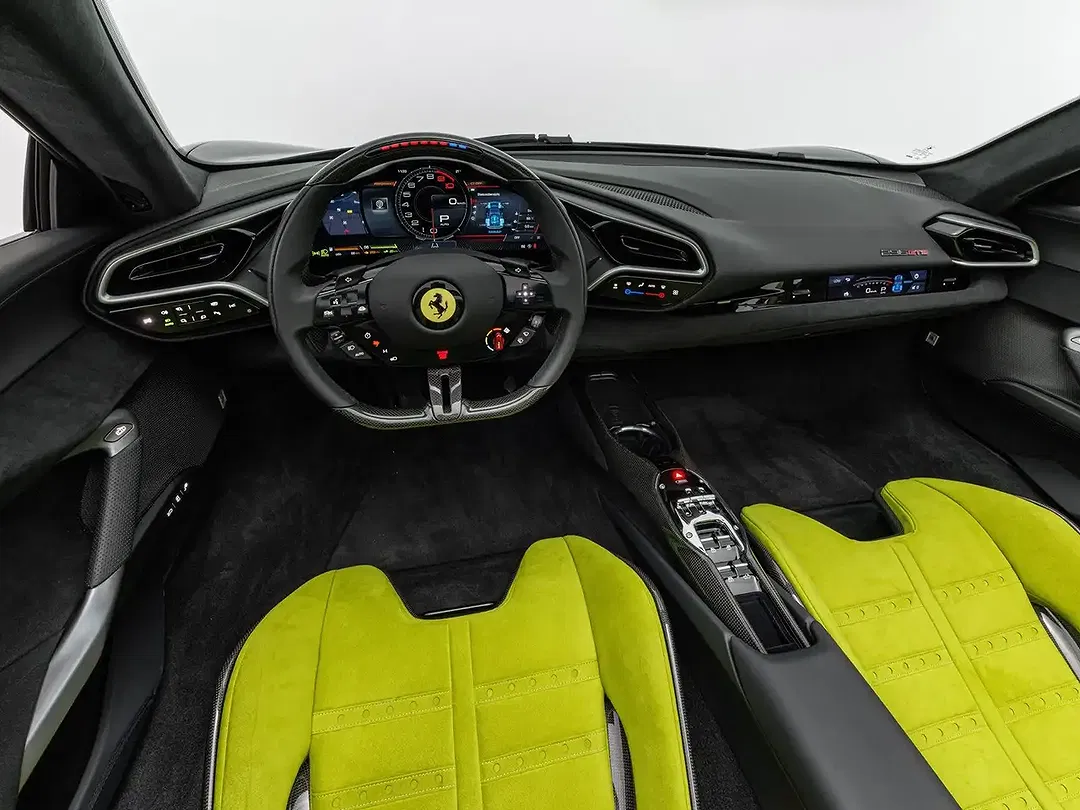 Ferrari 296 GTS - Thumbnail 13
