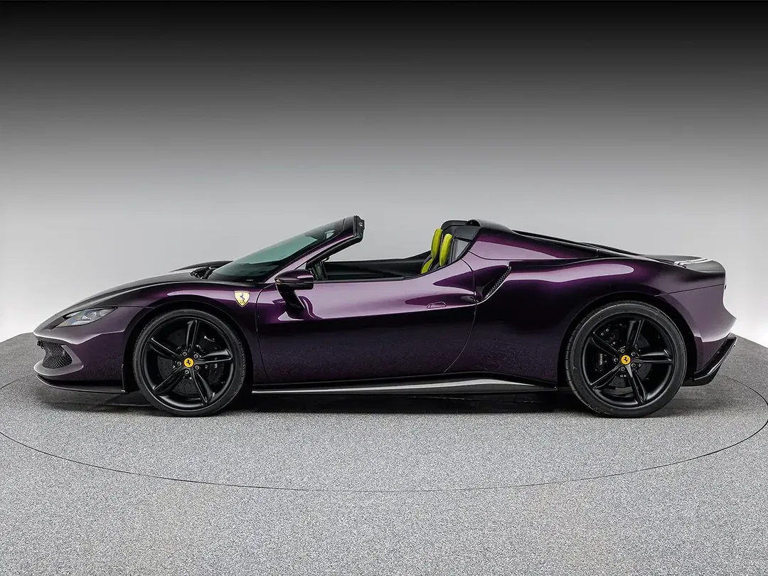 Ferrari 296 GTS - Thumbnail 3