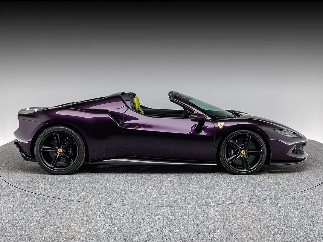Ferrari 296 GTS - Thumbnail 9