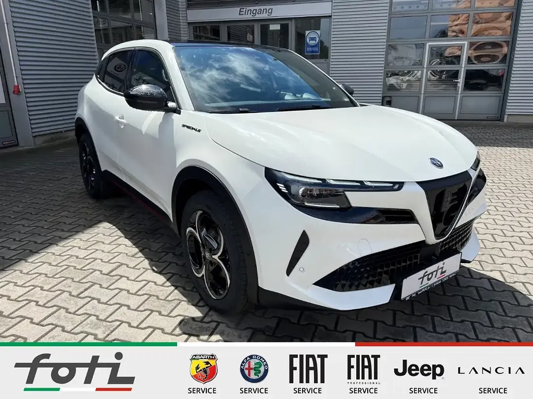 Alfa Romeo Junior 1.2 Ibrida AUT - foto 1