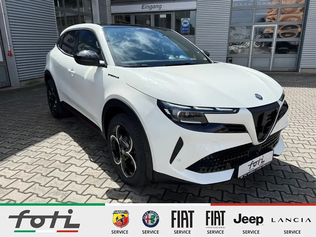 Alfa Romeo Junior 1.2 Ibrida AUT - Afbeelding 1
