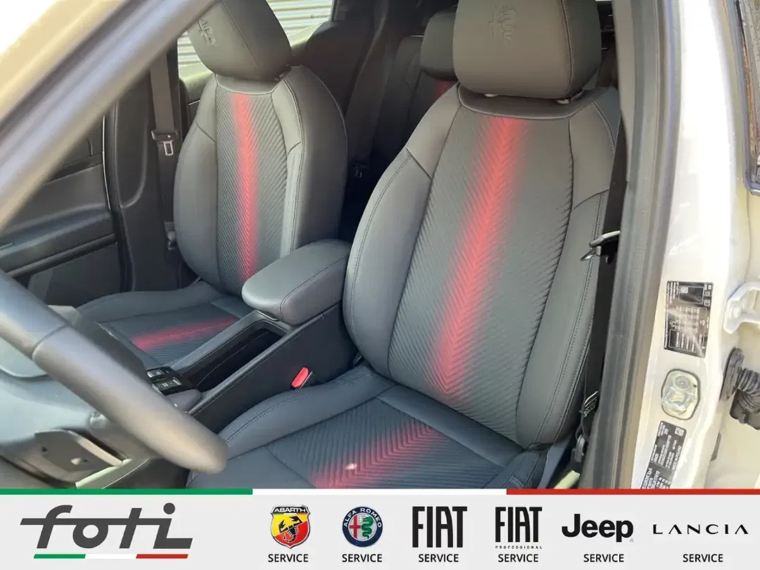 Alfa Romeo Junior 1.2 Ibrida AUT - Thumbnail 8