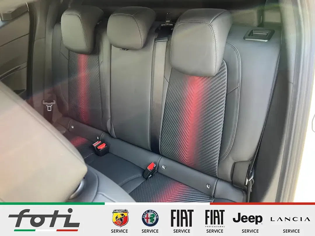 Alfa Romeo Junior 1.2 Ibrida AUT - Thumbnail 9