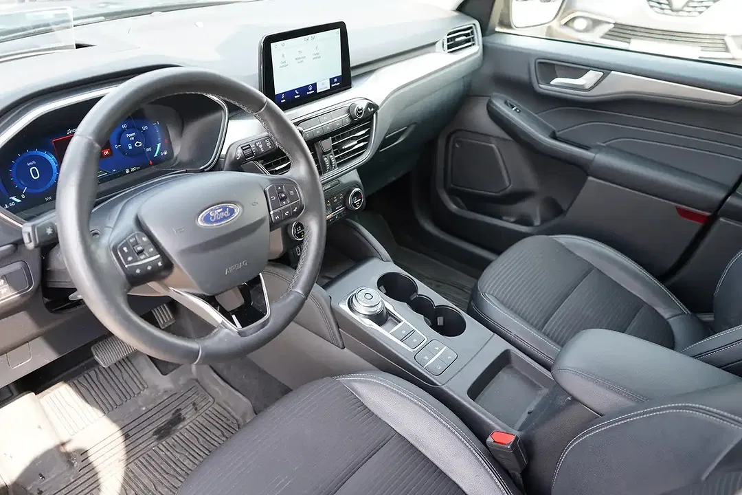 Ford Kuga Hybrid Titanium X - Thumbnail 9