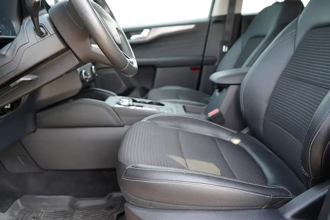 Ford Kuga Hybrid Titanium X - Thumbnail 10