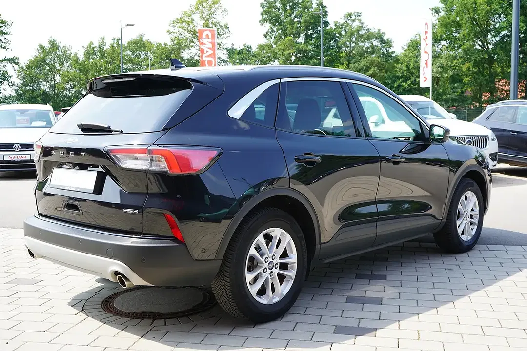 Ford Kuga Hybrid Titanium X - Thumbnail 5