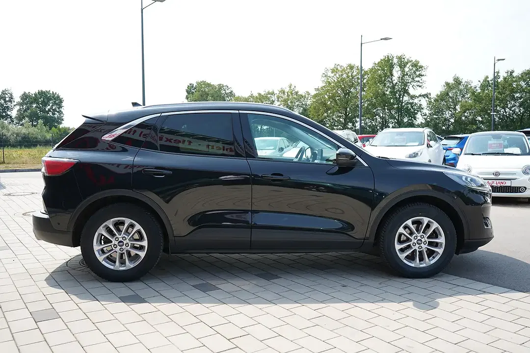 Ford Kuga Hybrid Titanium X - Thumbnail 6