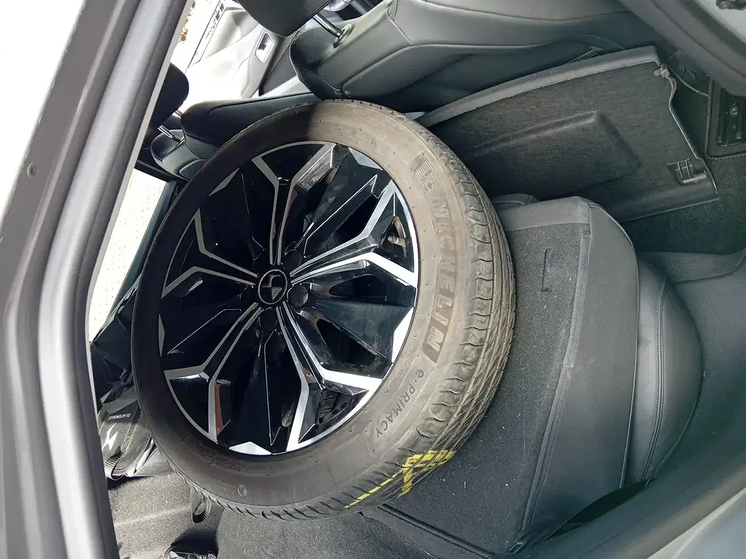 DS Automobiles DS 4 - Thumbnail 13