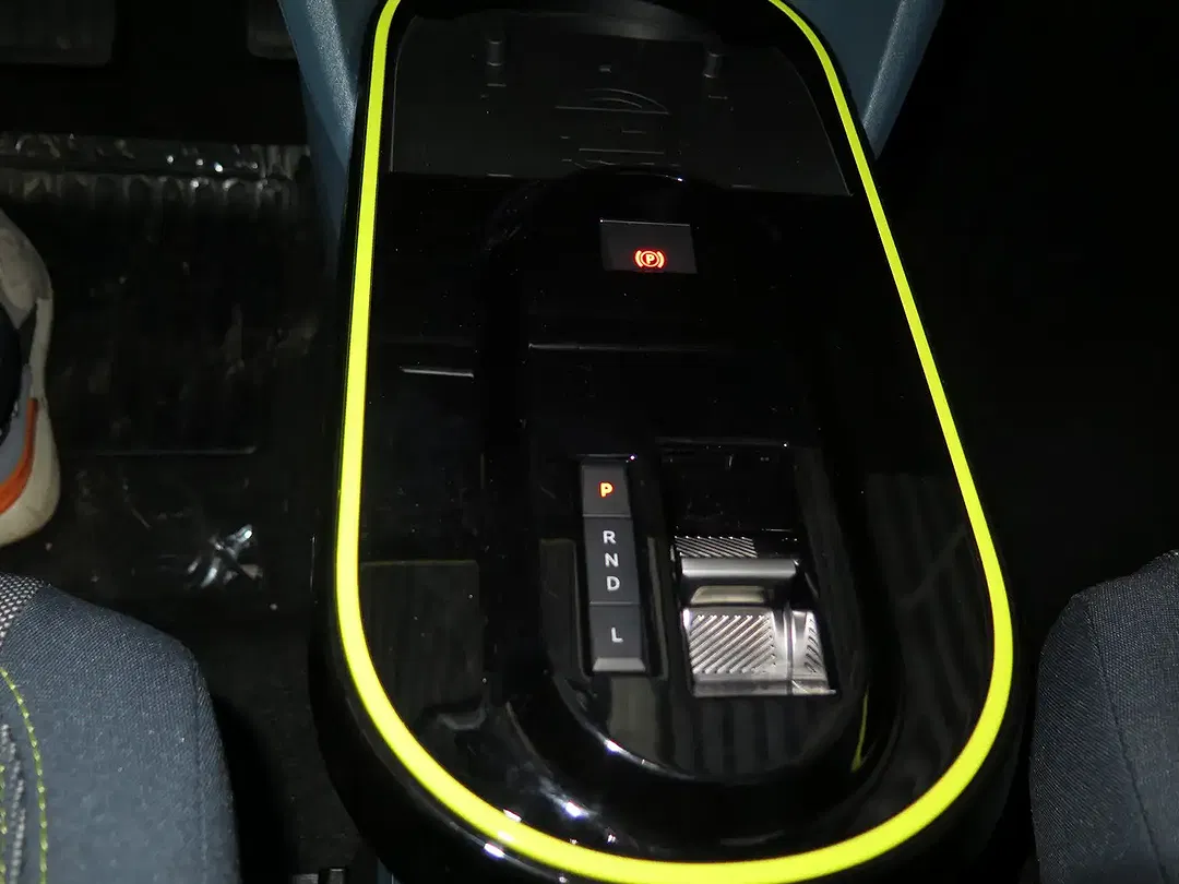 Fiat Grande Panda 1.2 Hybrid La Prima - Thumbnail 6