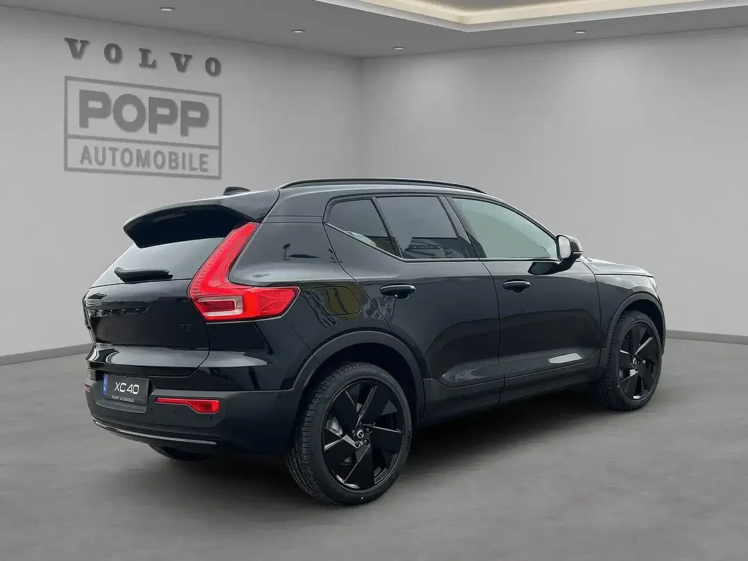 Volvo XC40 B3 Plus Black Edition - Thumbnail 5