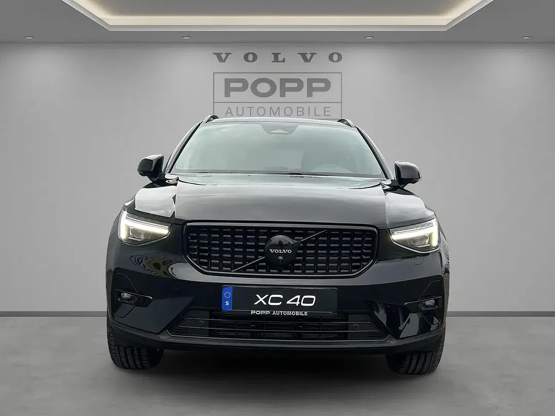 Volvo XC40 B3 Plus Black Edition - Thumbnail 8