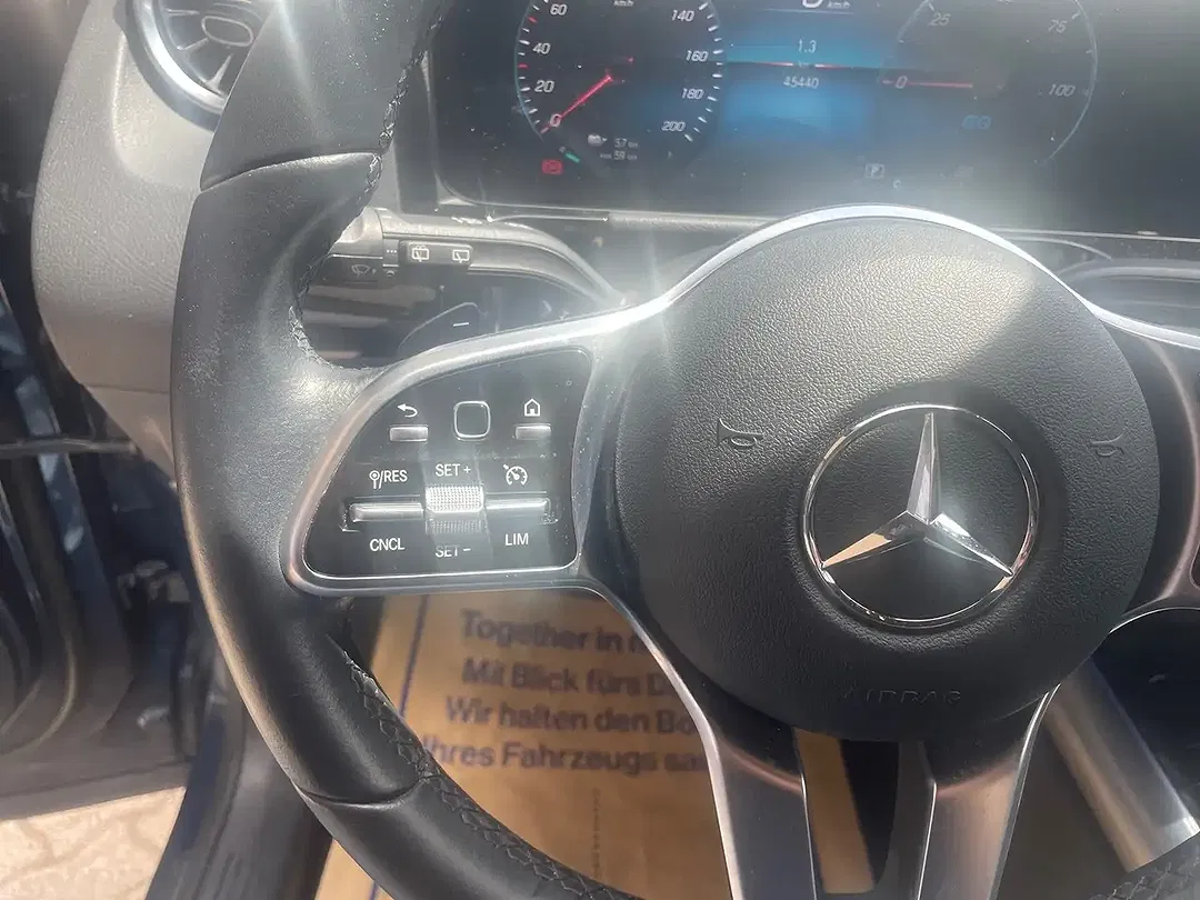Mercedes-Benz EQA 250 - Thumbnail 13