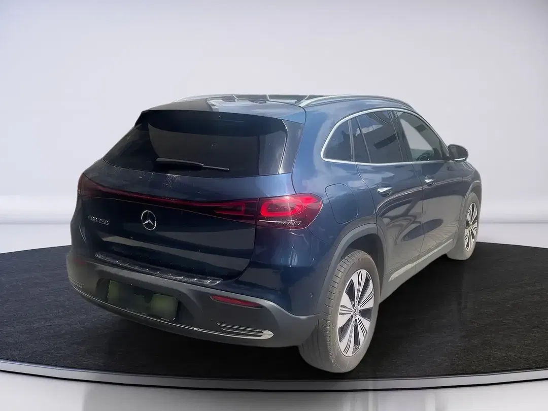 Mercedes-Benz EQA 250 - Thumbnail 4