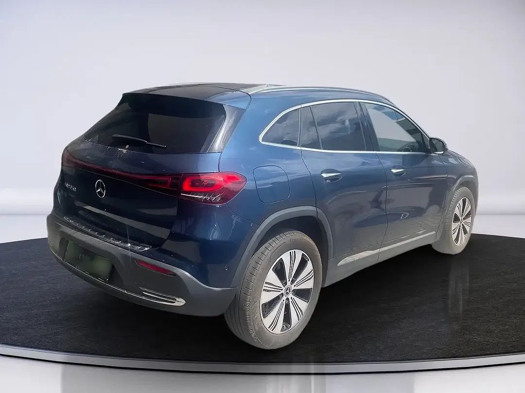 Mercedes-Benz EQA 250 - Thumbnail 5