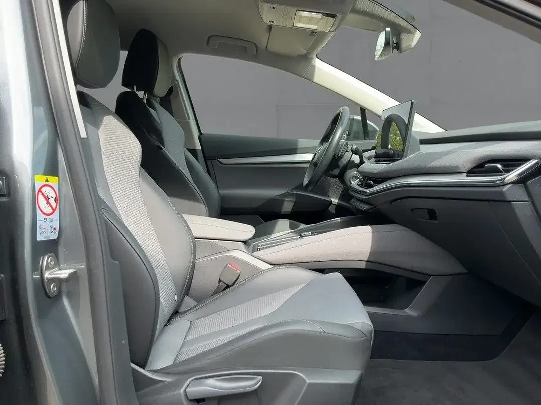 Skoda Enyaq 60 iV Loft - Thumbnail 11
