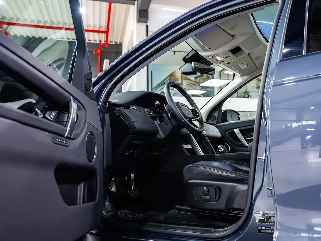 Land Rover Discovery Sport P300e 4x4 PHEV S - Thumbnail 11
