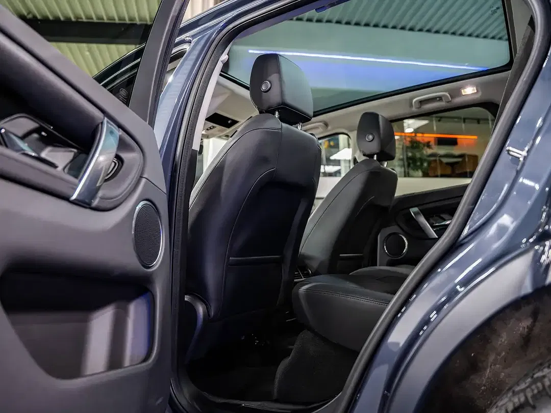 Land Rover Discovery Sport P300e 4x4 PHEV S - Thumbnail 14