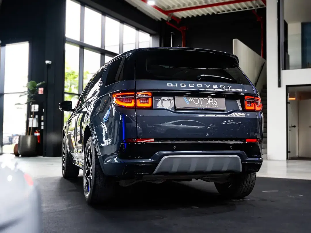 Land Rover Discovery Sport P300e 4x4 PHEV S - Thumbnail 3