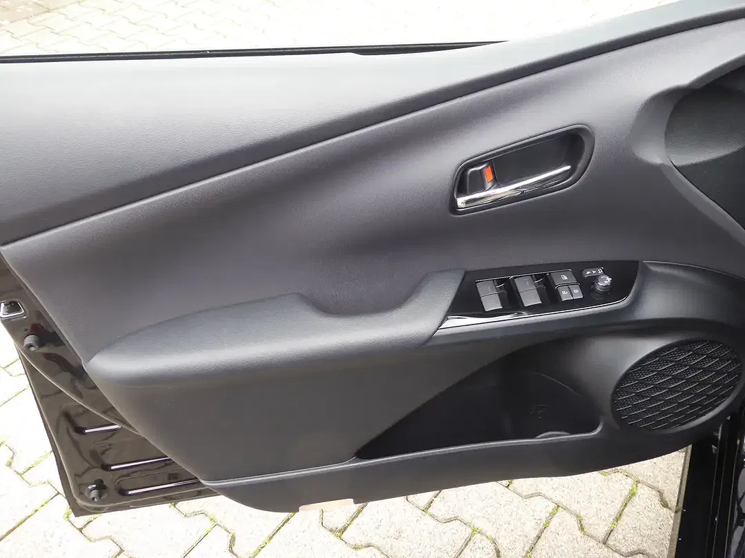 Toyota Prius PHEV Hybrid Comfort - Thumbnail 7