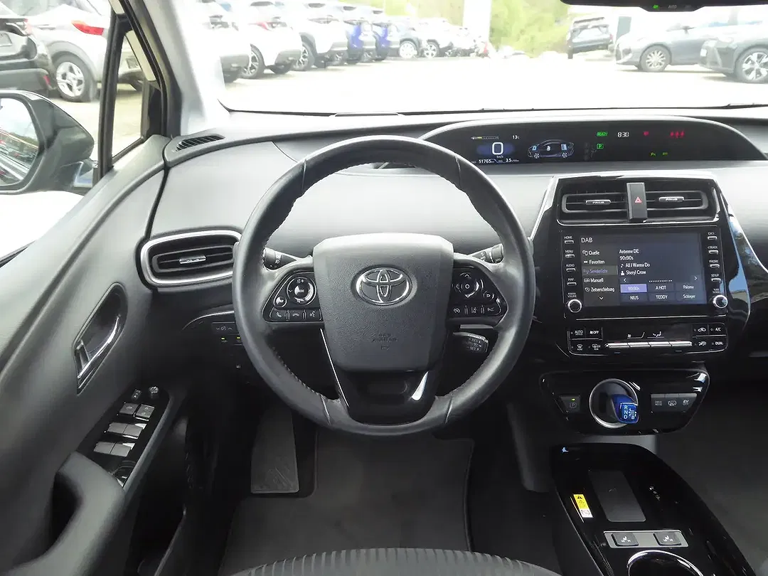 Toyota Prius PHEV Hybrid Comfort - Thumbnail 9