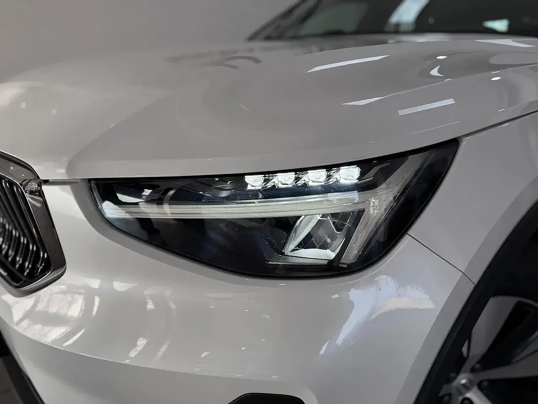 Volvo XC40 PHEV Hybrid Recharge - Thumbnail 3