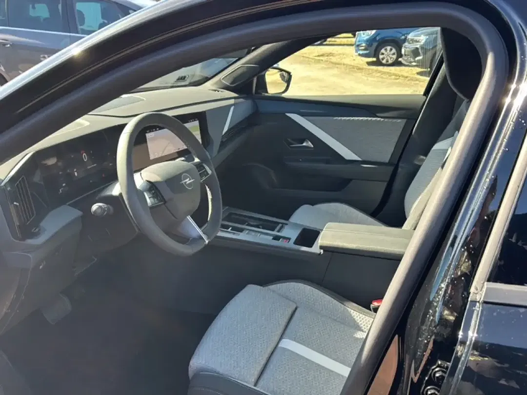 Opel Astra Edition - Thumbnail 12