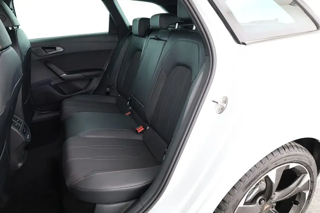 CUPRA Leon 1.5 eTSI DSG Matrix LED Sportstourer - Thumbnail 11