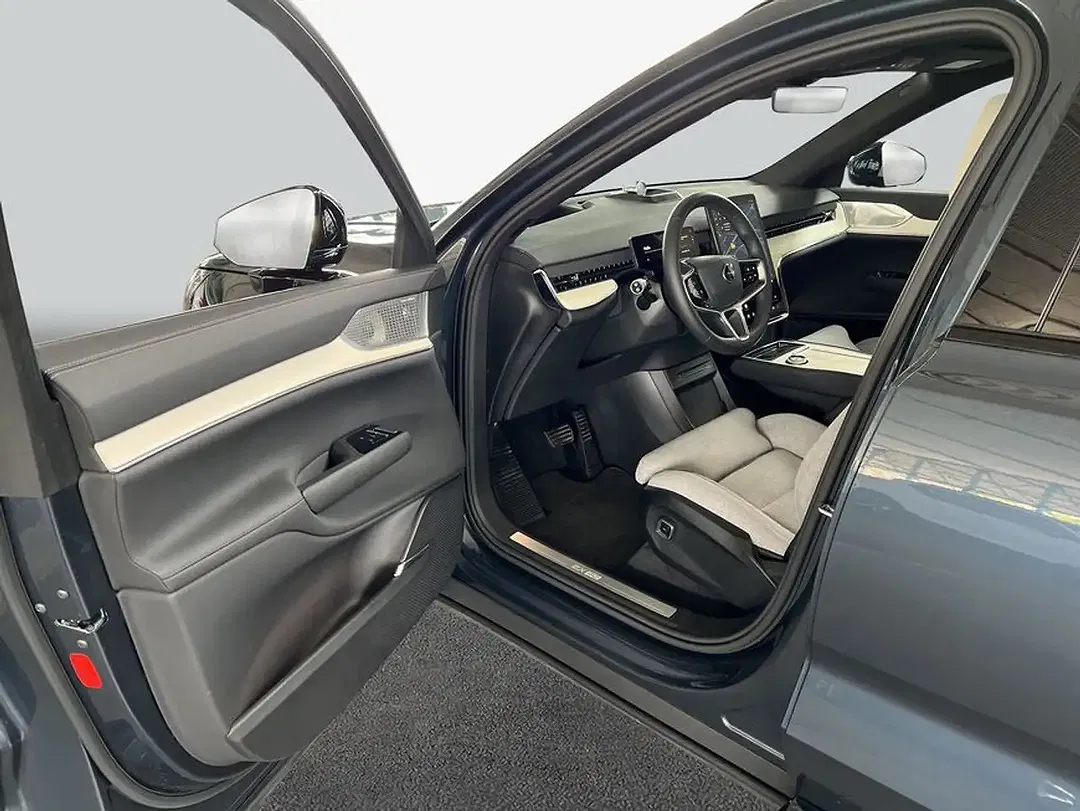 Volvo EX90 AWD Twin Motor Ultra - Thumbnail 8