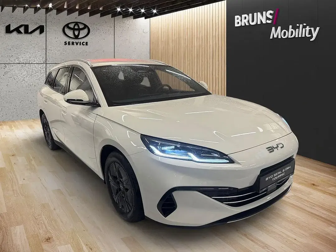 BYD Seal 6 1.5 PHEV DM-i Touring Boost - Thumbnail 3