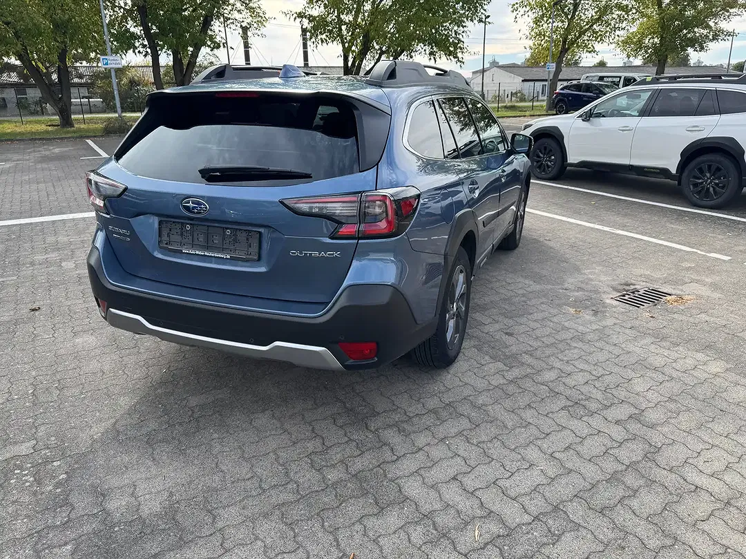 Subaru OUTBACK Active - Thumbnail 3
