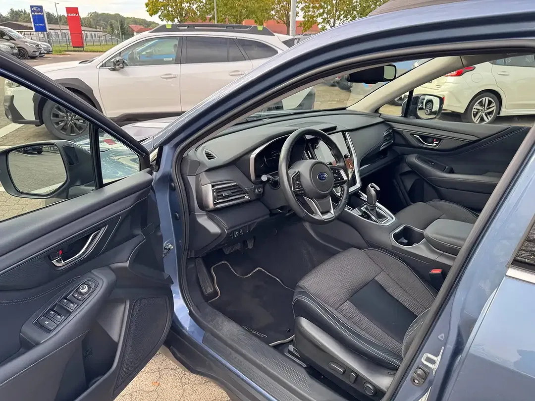 Subaru OUTBACK Active - Thumbnail 8